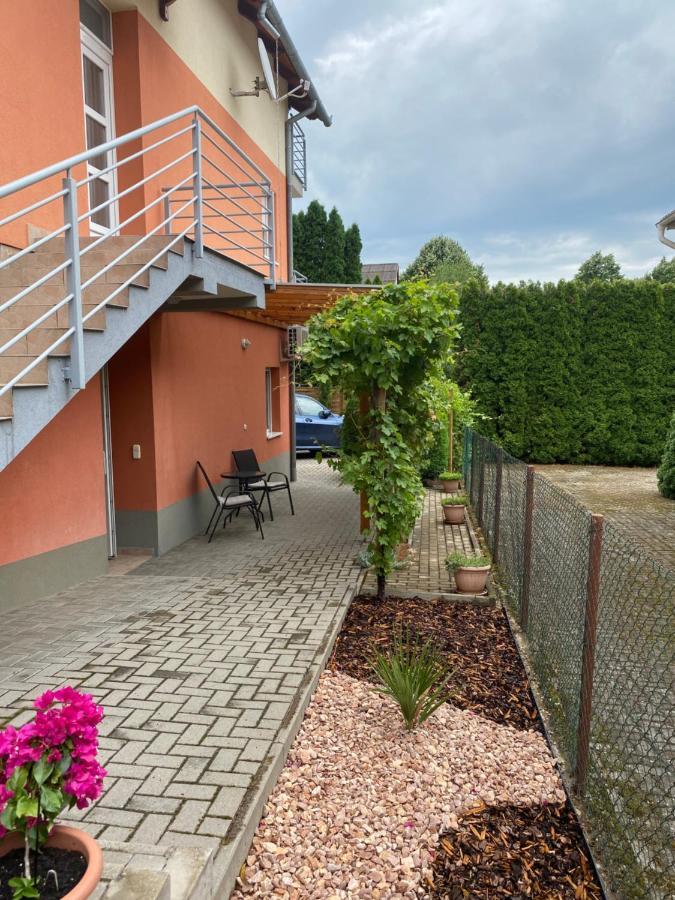 Апартаменты Bonita Apartmanhaz Залакарош Экстерьер фото
